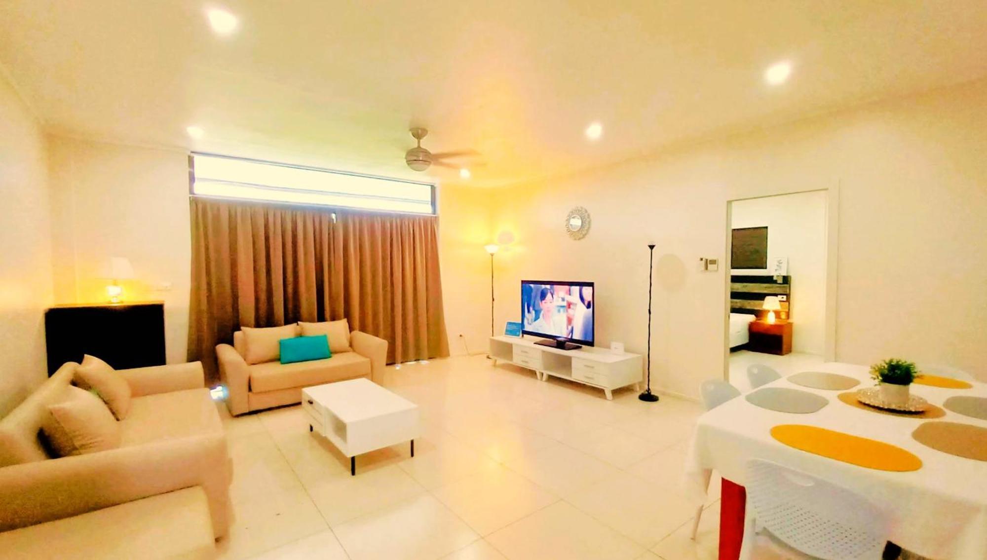 Waterfront Sunset Apartment Nadi Pokoj fotografie